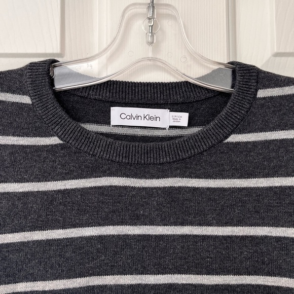 NWOT Calvin Klein Men’s Gray & White Striped Crewneck Sweater - Picture 8 of 12